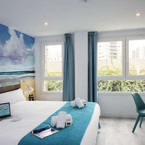 Habitación con Cama King